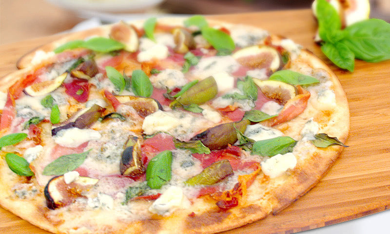 Fig, Prosciutto and Gorgonzola with Basil Oil Pizza